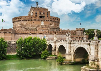 St. Peter's Square and Castel Sant'Angelo Tour