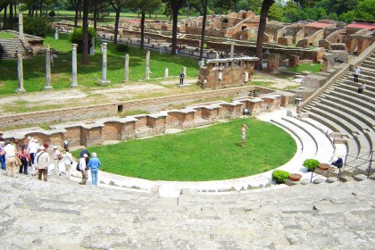 Tour di Ostia Antica
