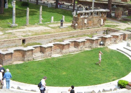 Tour di Ostia Antica