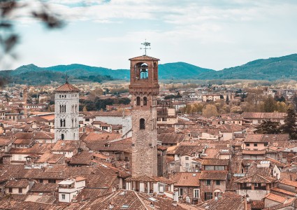 Tuscan Hills and Towns Full-Day Tour