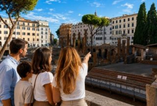 A Casa di... Rome's Greatest Characters | Family Tour
